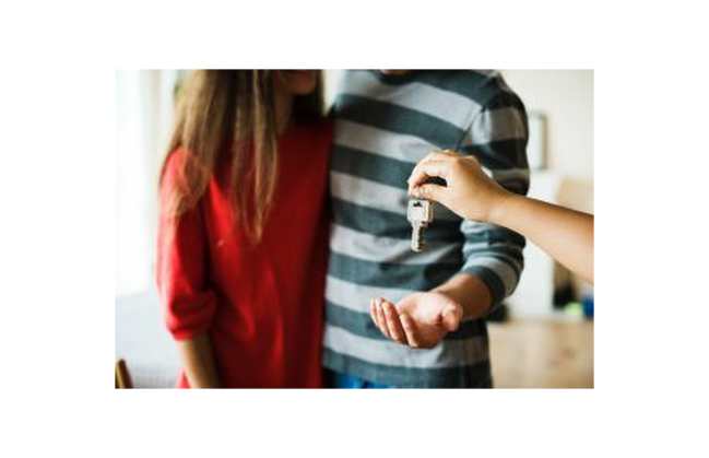 smooth-runnings-image-of couple investment key
